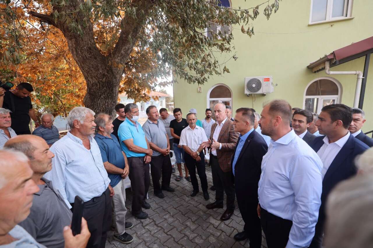 Seydikemer'de Yangın Sonrası Devlet Sahada: Bakan Yardımcısı Bulut ve Vali Akbıyık Vatandaşlarla Buluştu 2